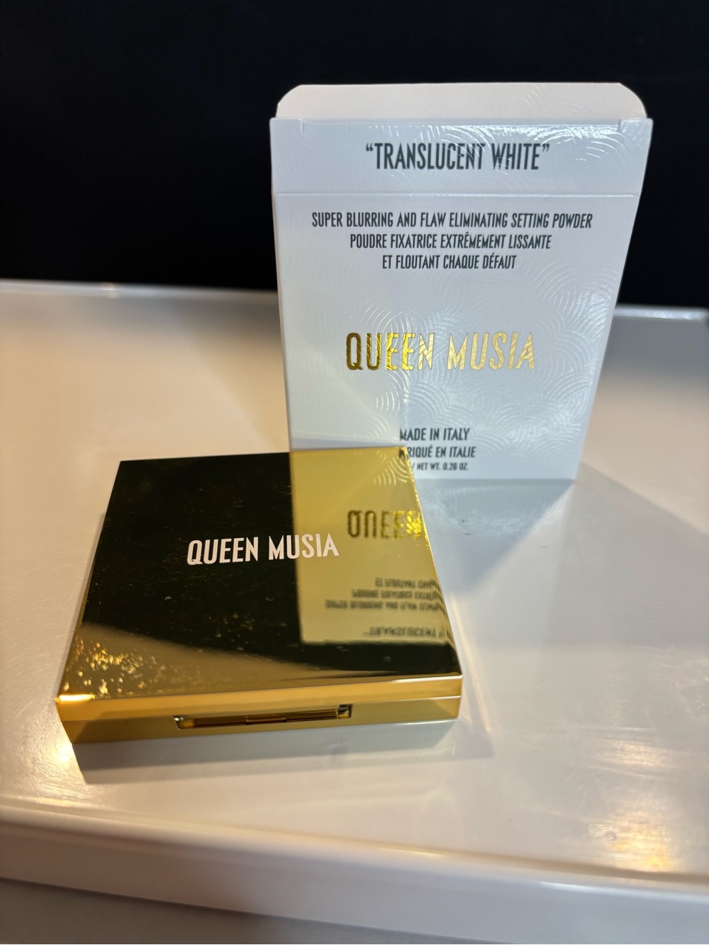 Queen Musia “Translucent White” Setting Powder